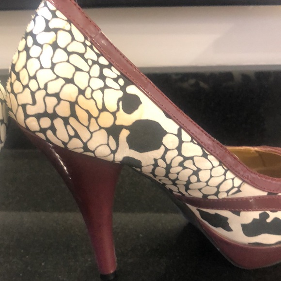 Madden girl animal print 5” heels in excellent condition. US size 8 - Picture 5 of 10